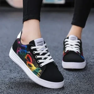 Ramboappliance Men Fashion Graffiti Pattern Lightweight Canvas Sneakers