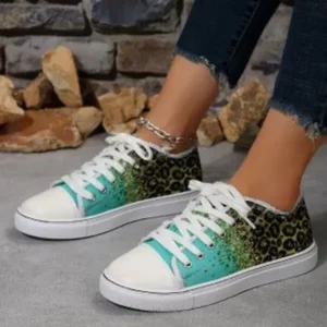 Ramboappliance Fashion Casual Plus Size Star Round Toe Lace-Up Sneakers